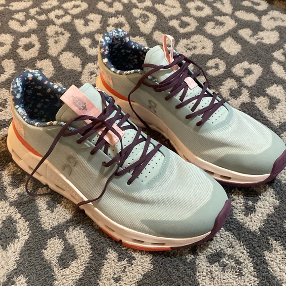 FP Movement x On Cloudnova Form 2 Sneakers - Picture 5 of 12